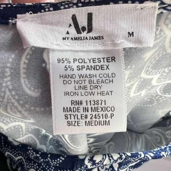 AJ my Amelia James Scroll Floral Twist Hem Blouse - Picture 6 of 6